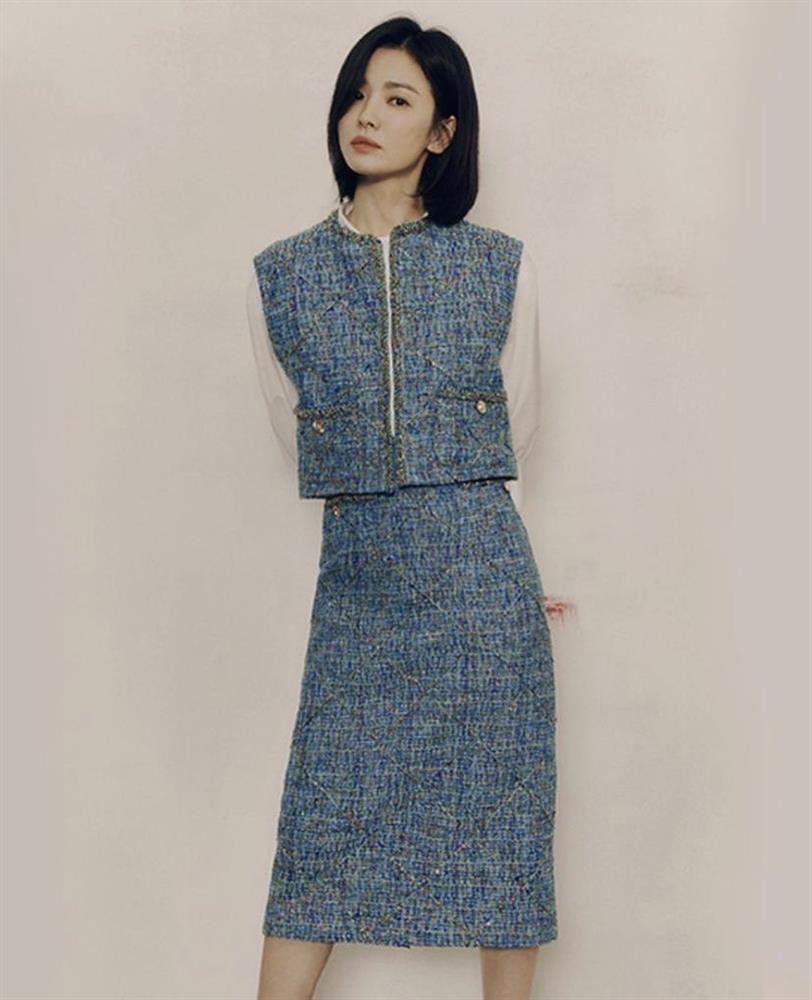 Nhìn màn thay máu style của Song Hye Kyo dạo gần đây thì đố ai còn dám chê cô phèn-13