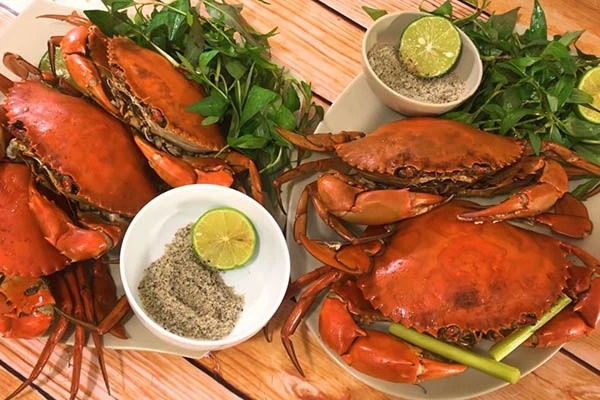 Nam sinh 15 tuổi nguy kịch vì bị sốc phản vệ do ăn cua-1