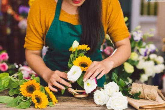 Mẹo giữ hoa tươi lâu cả tuần cực kỳ đơn giản