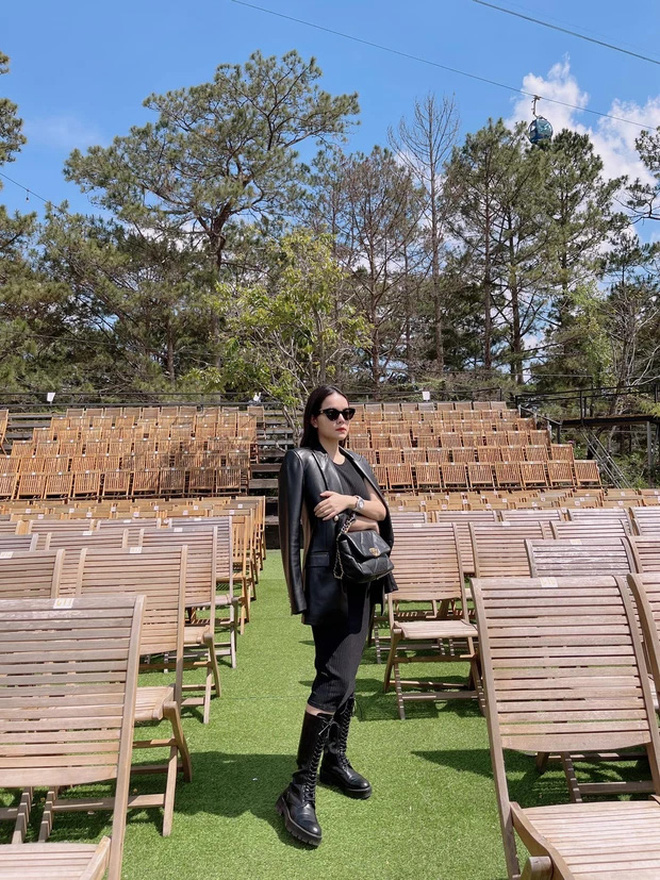 Phạm Quỳnh Anh diện bikini, lộ full vòng 2 lùm lùm giữa thông tin bầu bí-8