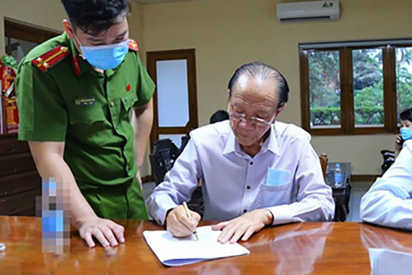 Ái nữ phạm tội theo cha trong thương vụ thâu tóm đất vàng ở Bình Dương-1