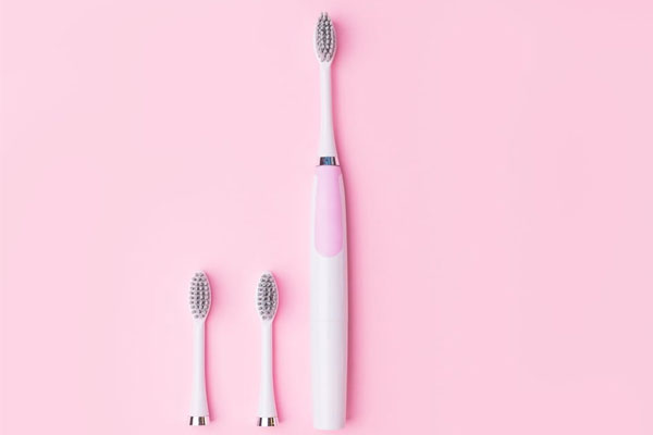 Hướng dẫn cách vệ sinh bàn chải điện khi bị mốc-1