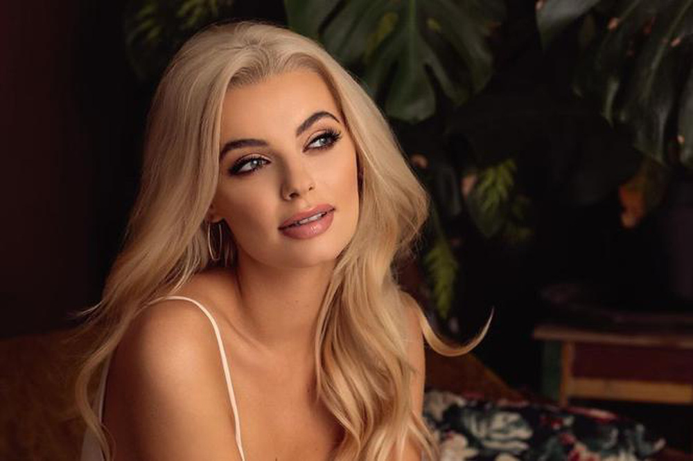 Tân hoa hậu đánh bại 96 mỹ nhân khắp thế giới: Đẹp không tỳ vết, nóng bỏng say lòng người-8