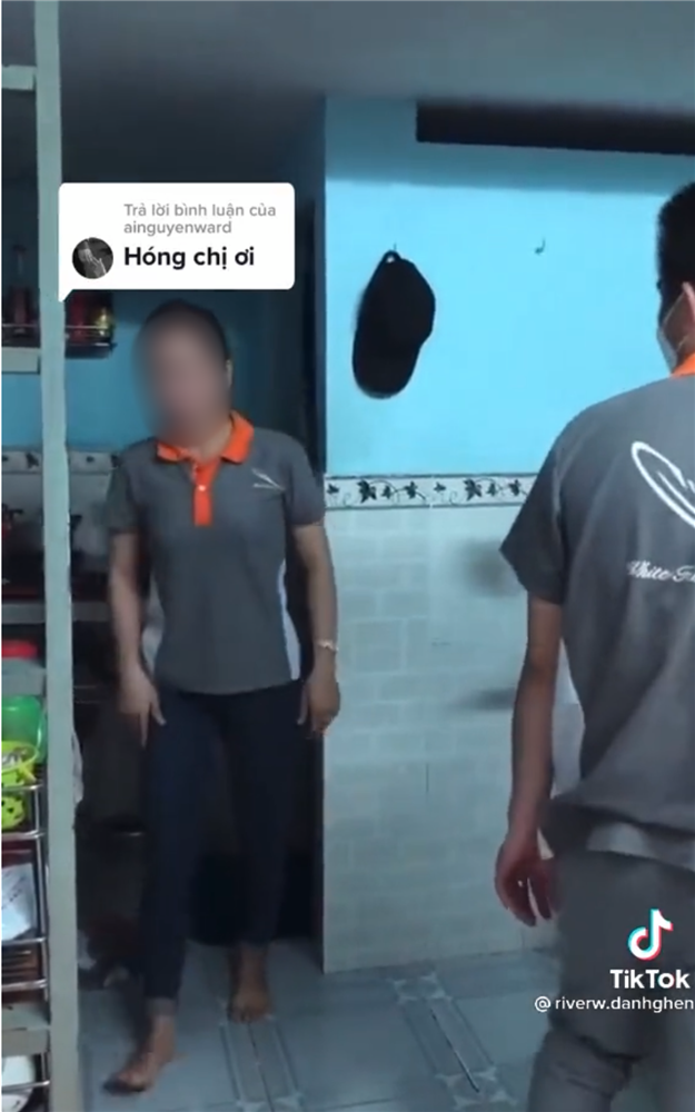 Vợ về phòng trọ bắt gặp chị chị em em đang hú hí cùng chồng, thái độ của tiểu tam khiến dân mạng muốn xử lý-2