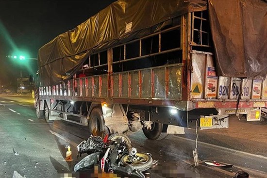 Vừa mua xe máy được 3 ngày, nam thanh niên gặp tai nạn tử vong