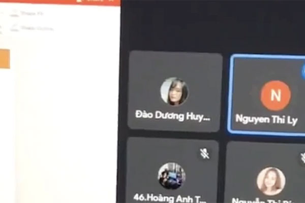 Bà mẹ khoe hình con đang ngồi học online, dân tình cười đau ruột khi phát hiện 1 chi tiết lạ: IQ số 2 không ai dám nhận số 1-3