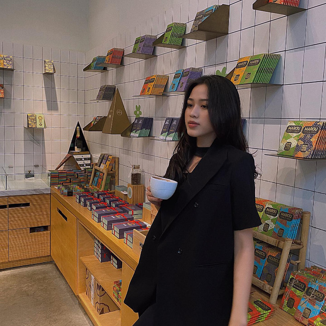 Không phải váy, đây mới là kiểu trang phục Đỗ Hà cứ mặc thì chẳng sợ bị chê-12