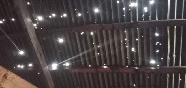 Mưa đá trắng xóa ở xã miền núi Nghệ An-2