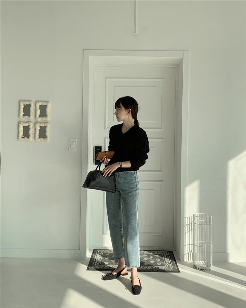 Gái Hàn sẽ cho chị em biết 4 mẫu quần jeans đang mốt nhất, có đủ thì mặc đẹp mọi lúc mọi nơi-1