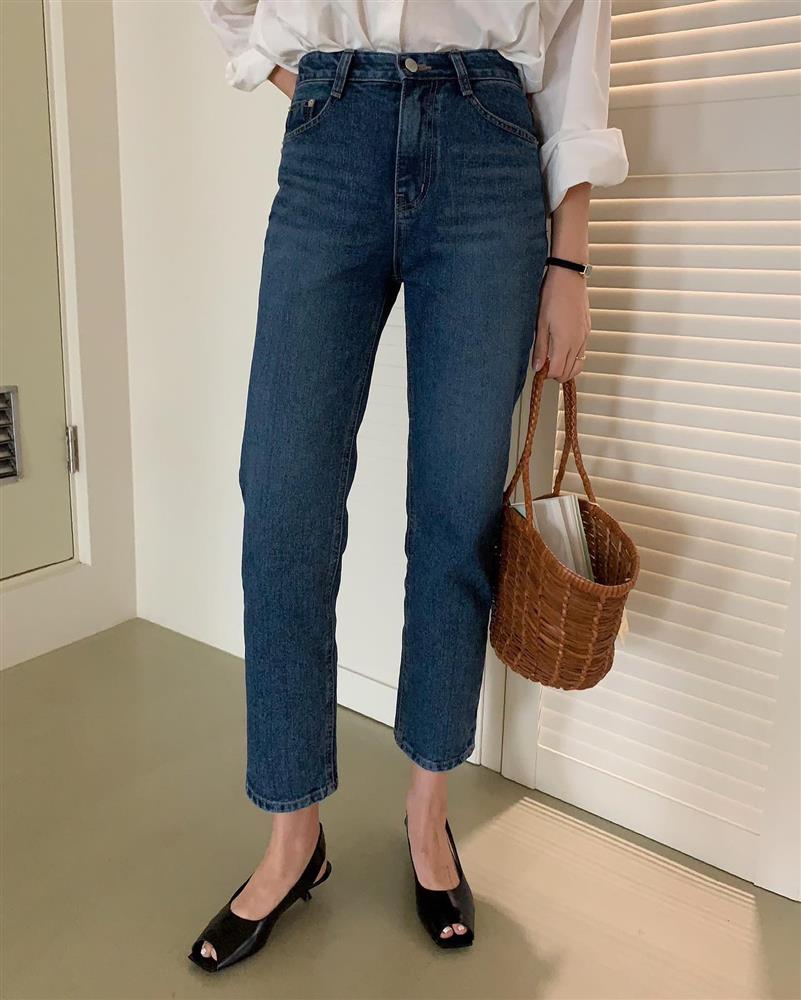 Gái Hàn sẽ cho chị em biết 4 mẫu quần jeans đang mốt nhất, có đủ thì mặc đẹp mọi lúc mọi nơi-4