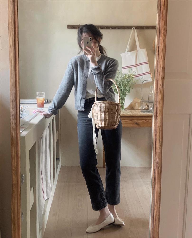 Gái Hàn sẽ cho chị em biết 4 mẫu quần jeans đang mốt nhất, có đủ thì mặc đẹp mọi lúc mọi nơi-8