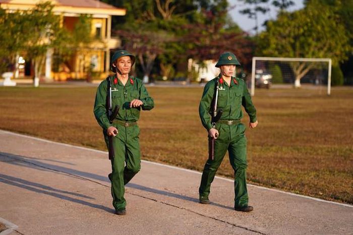 Tập 3 Sao Nhập Ngũ 2022: Hòa Minzy lại bị chỉnh, Cara liền hạ nhiệt trung đội trưởng-2