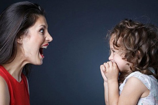 Cha mẹ hay quát mắng, nổi nóng với trẻ đừng đổ tại trẻ hư, sự thật có thể khiến bạn phải hối hận vì sai lầm của chính mình