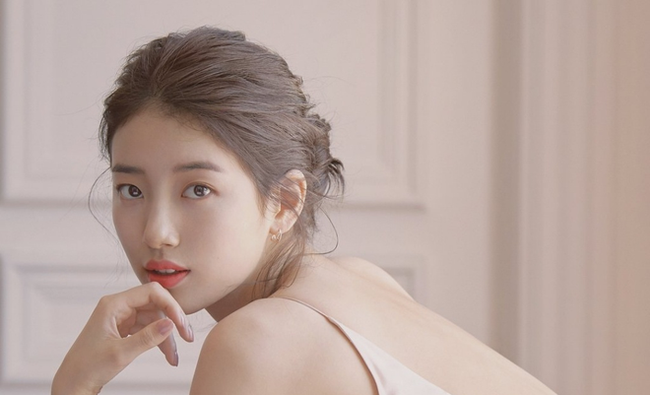 Phụ nữ sở hữu nốt ruồi ở những vị trí này cuộc đời luôn gặp quý nhân, tiền bạc không thiếu, tình cảm luôn đong đầy-1