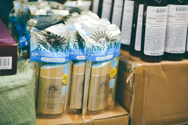 Tin chấn động với các tín đồ skincare: Thu giữ kho hàng mỹ phẩm giả trị giá 48 tỉ đồng-3