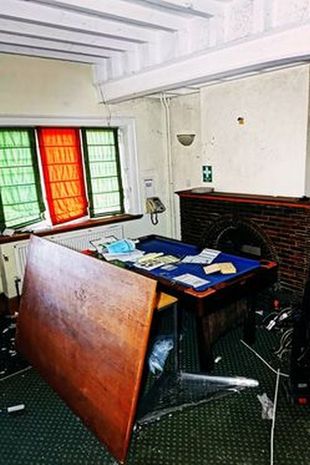 Vụ án tàn bạo nhất thế kỷ 20: Người phụ nữ nằm bất động giữa căn bếp nhuộm đầy máu và chân dung hung thủ khiến cảnh sát ớn lạnh-2