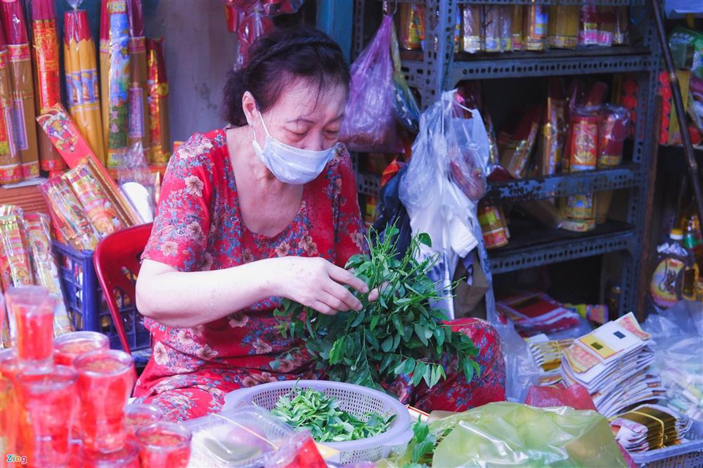 Bà nội trợ ở TP.HCM đau đầu với bài toán chi tiêu-1