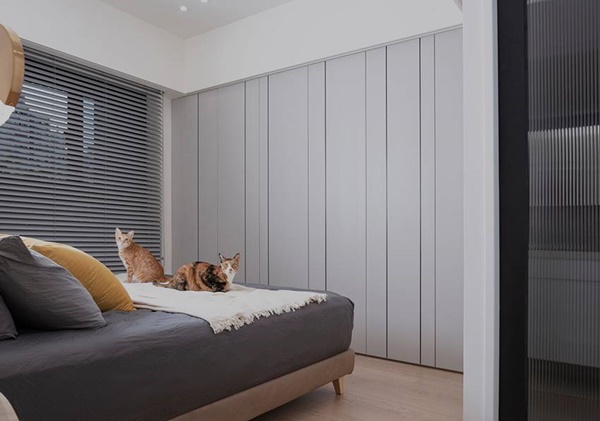 Cặp đôi thiết kế căn hộ đơn giản nhưng tiện nghi, có cả không gian sống thoải mái cho 2 chú mèo cưng dễ thương-12