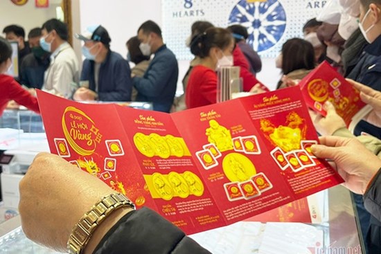 Giá vàng hôm nay 19/3: Giữ mức cao chờ biến động mới