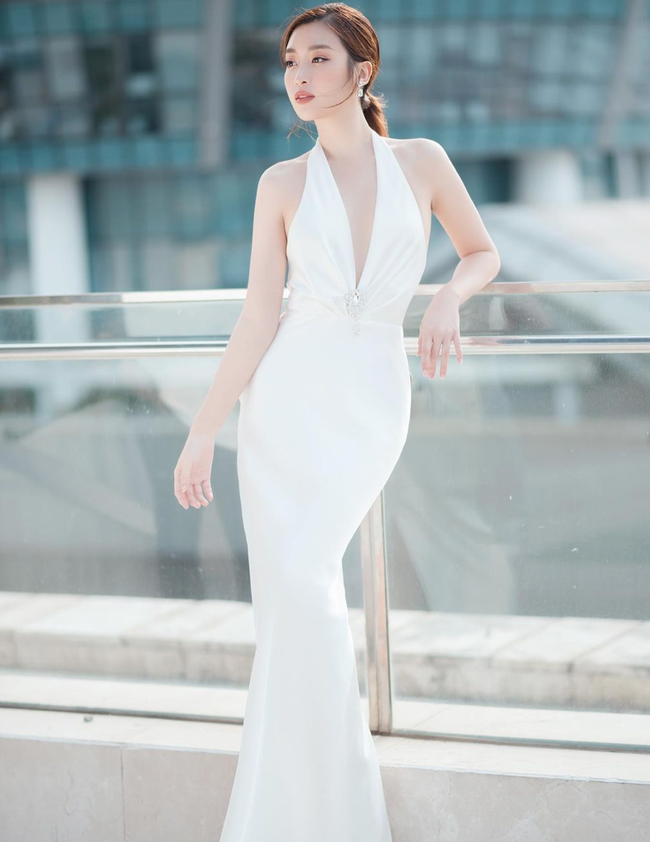 Vừa khoe con, cậu cả nhà Bầu Hiển gây chú ý khi đăng ảnh thả thính” hút hồn trong đêm tiết lộ trạng thái đang tương tư”?-5