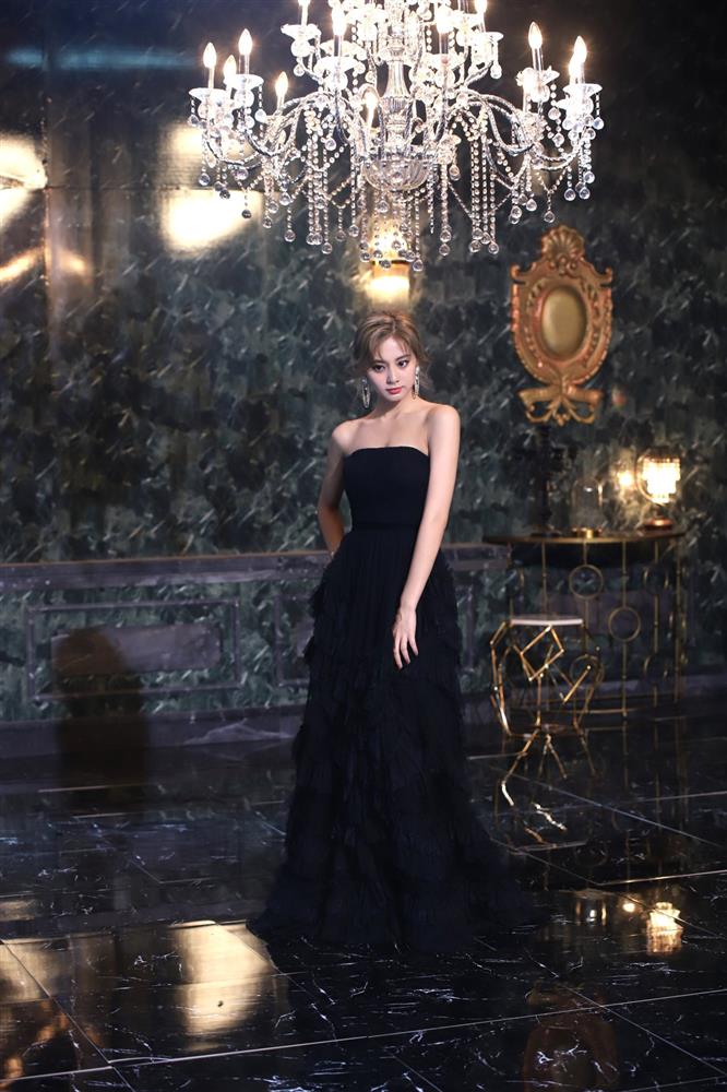 Bao người chết trân vì kiểu đồ này nhưng lần nào Tzuyu (Twice) diện lên cũng sang như tiểu thư nhà tài phiệt-3