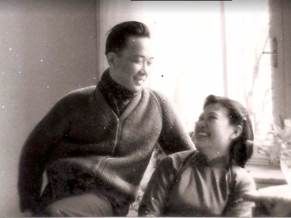 Mẹ vợ đắp chiếu tuyệt thực phản đối đám cưới vì chàng rể ở đẩu ở đâu và đêm tân hôn có 1-0-2 của nhà thơ Tố Hữu cùng người vợ 55 năm-6