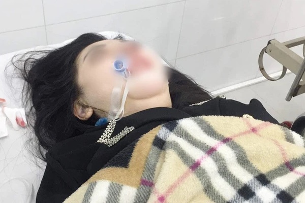 Mù mắt sau khi nâng mũi ở spa-2