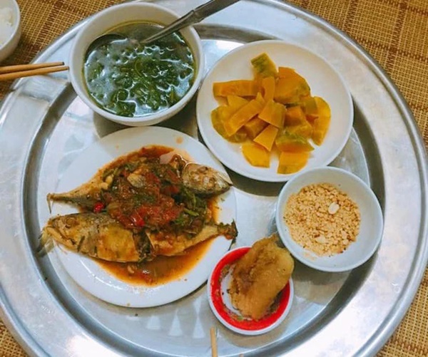 Trước áp lực giá cả ngày một tăng, gia đình tôi đã phải co kéo thắt lưng buộc bụng 7 khoản chi-3