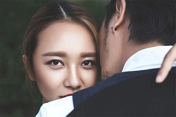 Tôi ở cữ, mẹ chồng thản nhiên đi du lịch, lúc nghe chồng tôi và bà nói chuyện qua điện thoại, tôi lại cảm động khóc-2