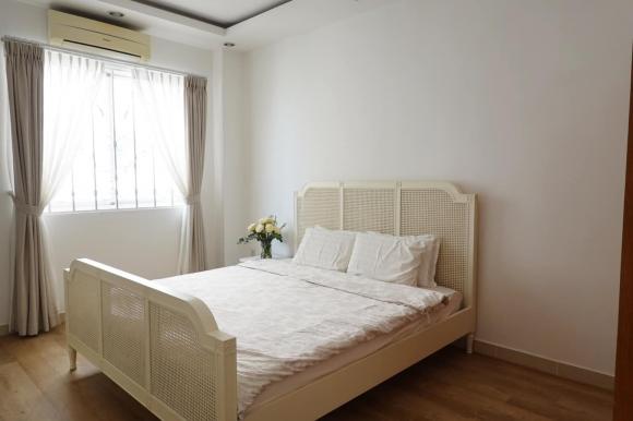 Lý Nhã Kỳ khoe mọi ngóc ngách trong tòa nhà mang tên mình, choáng nhất là bàn ăn rộng cho hơn 20 người-13