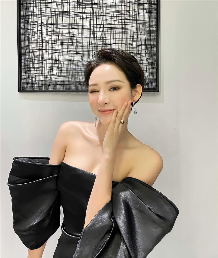 Hóa ra Hiền Hồ cũng sở hữu bờ vai mắc áo, bảo sao mặc đồ hở đẹp không thua Ninh Dương Lan Ngọc-8