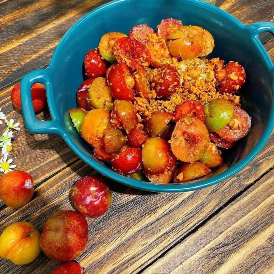 Mận đầu mùa đắt đỏ, giá vài trăm nghìn đồng/kg vẫn được vét sạch-3