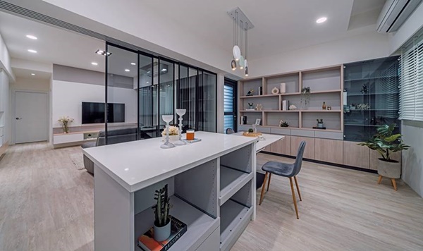 Căn hộ màu xanh lam tao nhã nhẹ nhàng, thiết kế phòng bếp siêu rộng để đãi khách-2