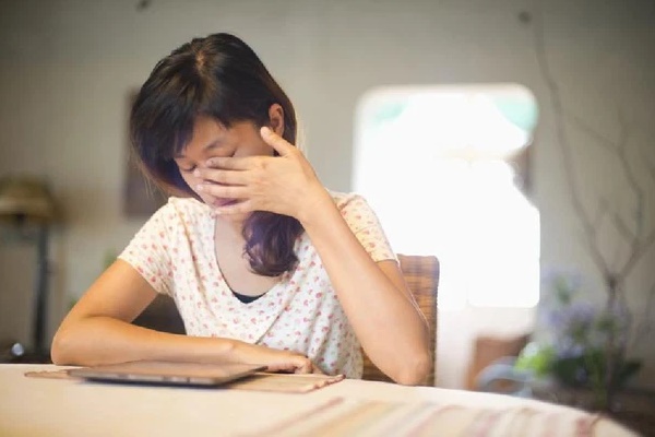 5 biểu hiện trên cơ thể cho thấy gan đang gửi tín hiệu cầu cứu, cần đi kiểm tra kịp thời, đừng để chậm trễ-2