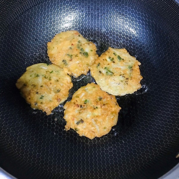 Cá chiên thế này thì ăn bao nhiêu cũng không chán, từ người lớn đến trẻ con đều thích!-6