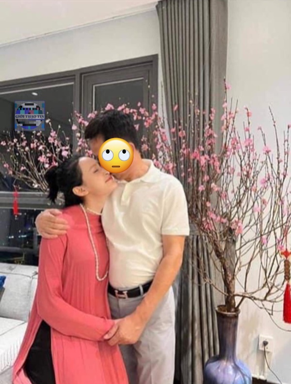 Lộ clip Hiền Hồ được người đàn ông giấu mặt ghi hình-1