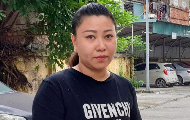 Cựu nữ đại úy từng đại náo sân bay bị truy tố tội cướp tài sản-1