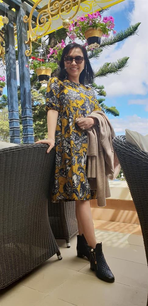 Vợ ông Hồ Nhân chuẩn con gái danh gia vọng tộc với style sang từ trong trứng-4