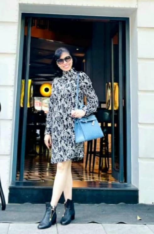 Vợ ông Hồ Nhân chuẩn con gái danh gia vọng tộc với style sang từ trong trứng-5