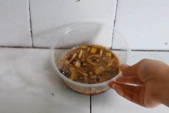 Đừng hoảng sợ nếu có nhiều gián trong nhà, hãy đặt một bát nước trong góc, và cả nhà sẽ hết sạch gián-3