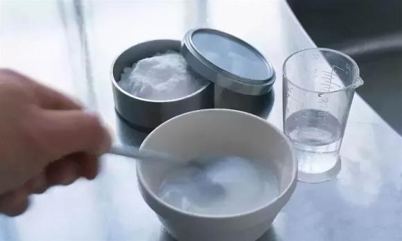 Đừng hoảng sợ nếu có nhiều gián trong nhà, hãy đặt một bát nước trong góc, và cả nhà sẽ hết sạch gián-4