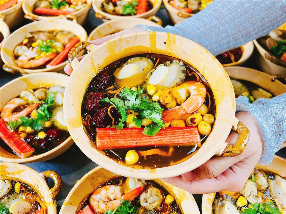 Trend mua soup tăng lực quốc dân bên trong là hải sản, bào ngư, vi cá rất hot thời điểm này: Loại set nguyên liệu chỉ từ 130k-9