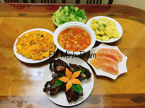 Con trai đang tuổi ăn tuổi lớn, mẹ đảm vào bếp hôm nào cũng tươm tất cơm ngon canh ngọt, đầy đủ dinh dưỡng-2