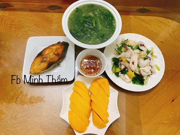 Con trai đang tuổi ăn tuổi lớn, mẹ đảm vào bếp hôm nào cũng tươm tất cơm ngon canh ngọt, đầy đủ dinh dưỡng-8