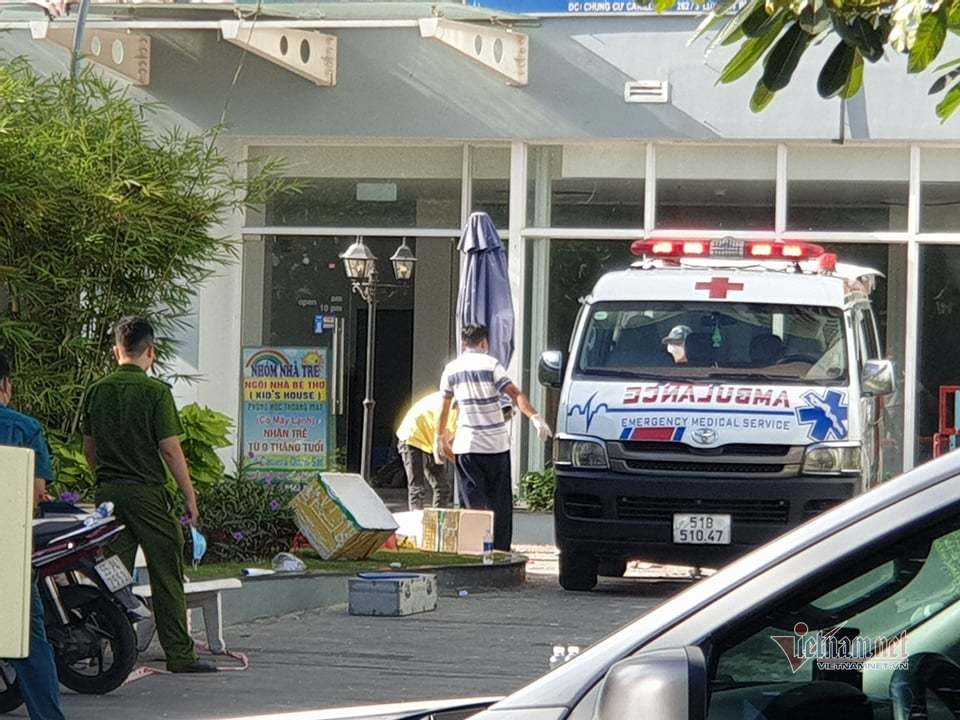 Chung cư bốc cháy dữ dội, 2 mẹ con nhảy từ tầng 10 xuống đất tử vong-3