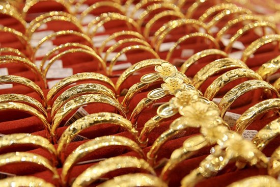 Giá vàng hôm nay 23/3: Tín hiệu khó lường, vàng quay đầu giảm