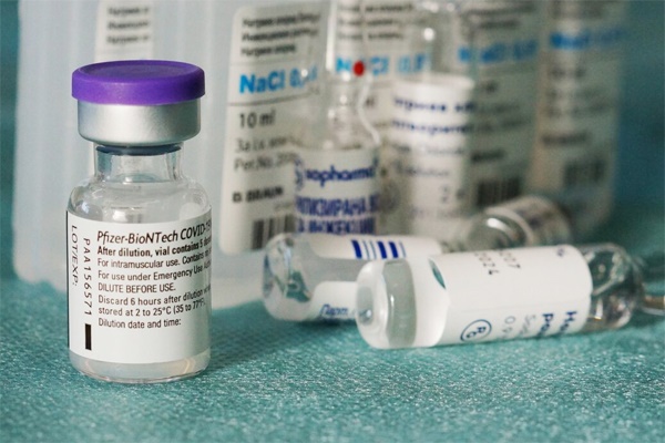 Người đàn ông mắc Covid-19 suốt 7 tháng đã khỏi bệnh nhờ vắc xin-1