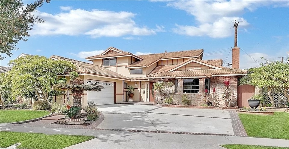 Thúy Nga khoe cận cảnh biệt thự gần 30 tỉ đồng mới mua-7