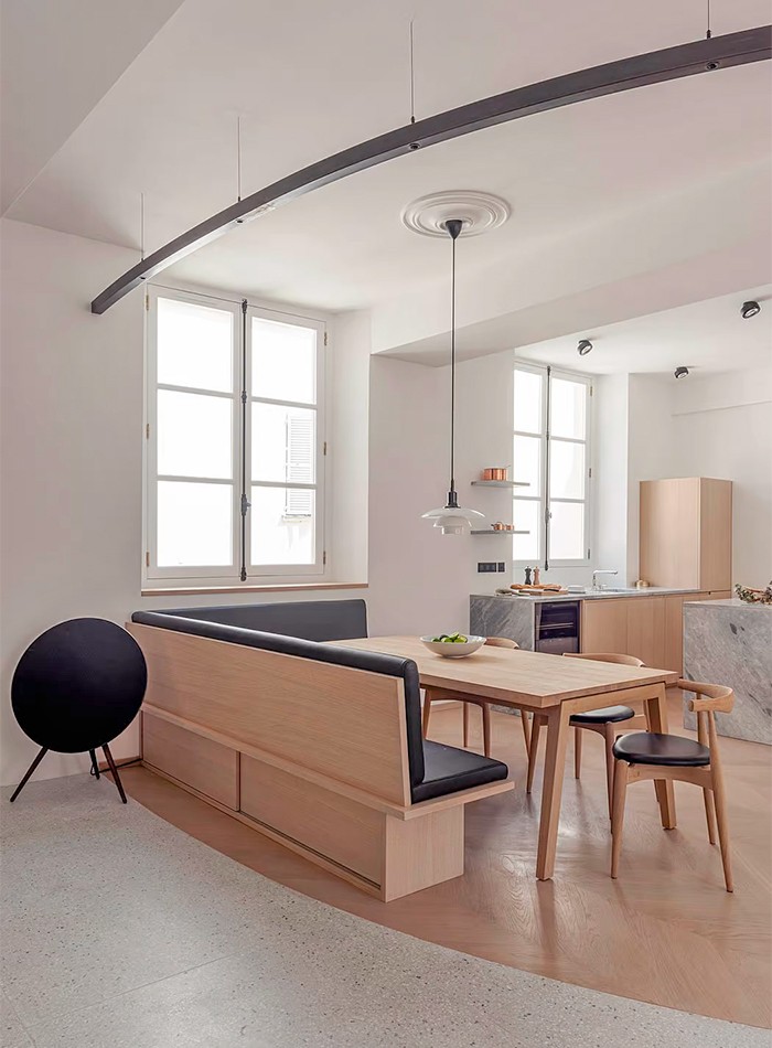 Không gian bình yên,&nbsp;thư thái&nbsp;trong căn hộ gác mái nhỏ xinh, nội thất gỗ xịn xò-2