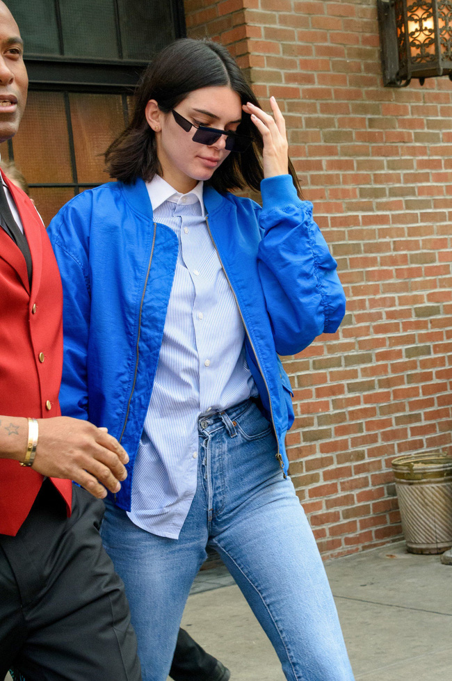 Mặc áo sơ mi đẹp như Kendall Jenner: Ngỡ đơn giản nhưng cực kỳ sang xịn mịn-5